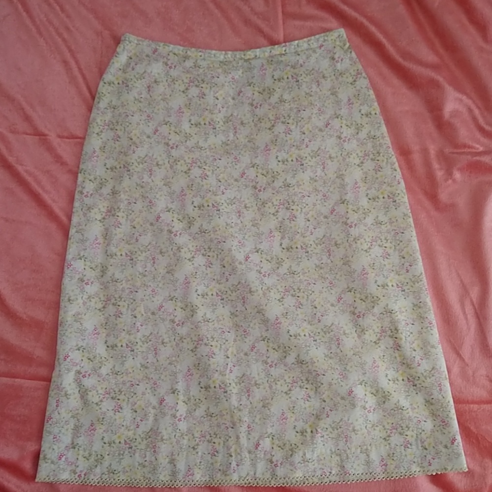 GAP Floral skirt